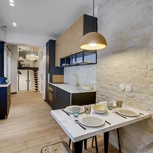 194 Maison Parisienne Paris