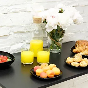 Appartement Lovely Place In A Quiet Area Between Invalides Et Eiffel Tower, Paris